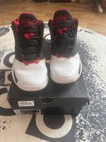 Jordan max aura 4 gr.39 Sachsen - Wurzen Vorschau