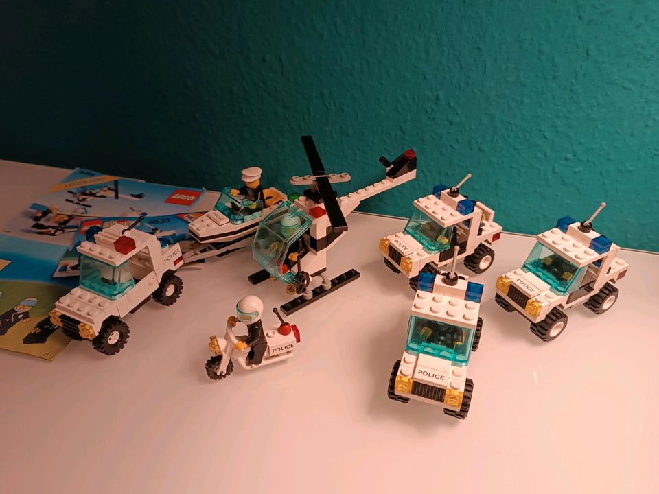 Lego Polizeifahrzeuge 6354 + 3 x 6533 vollständig in Dresden