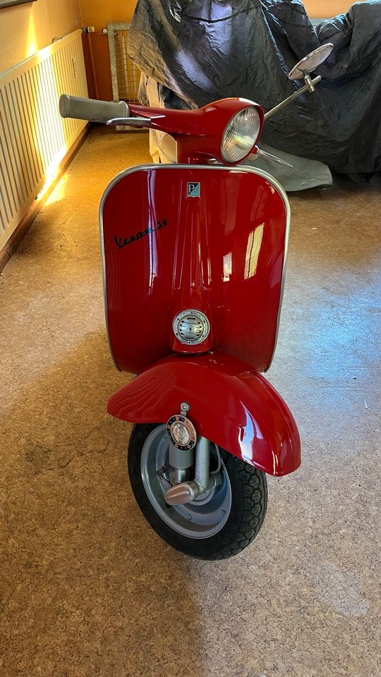 Vespa sportellino piccolo in Neufra Hohenzollern