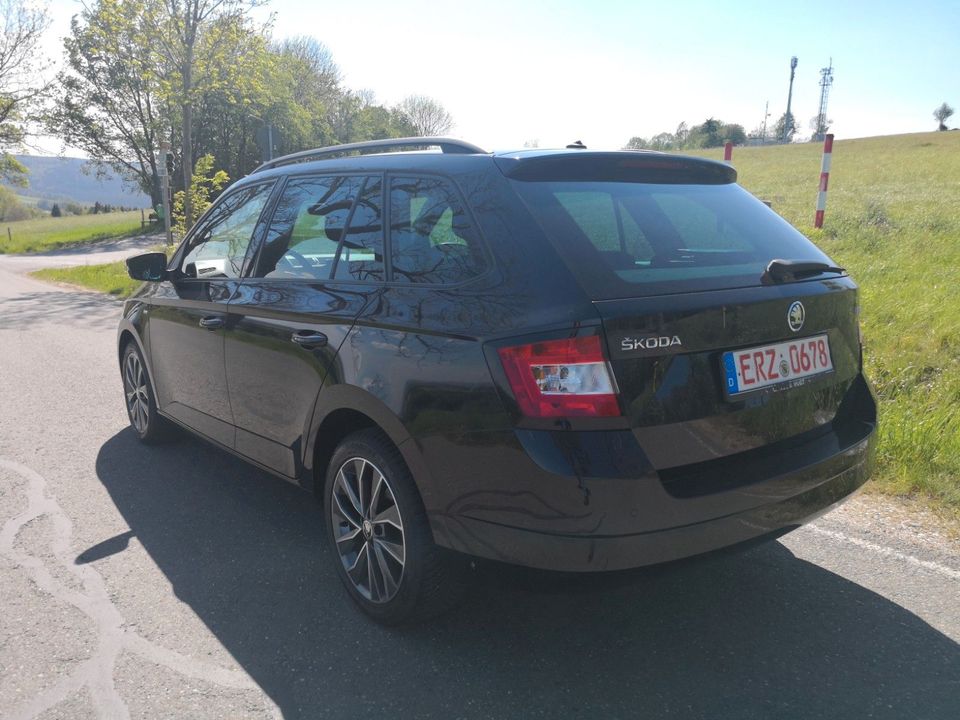 Skoda Fabia Combi Ambition Navi PDC Shz 1.Hd. in Gornau