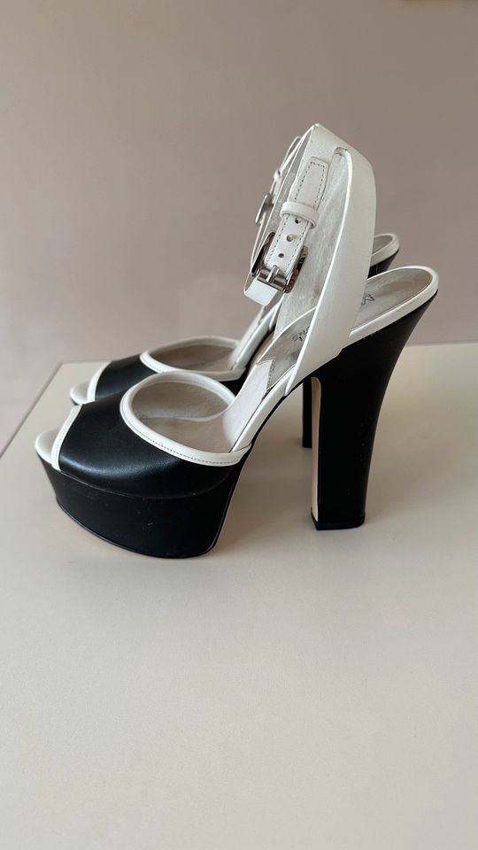 ❤️neue Michael Kors High heel Gr.37 in echt Leder,original in Oberhausen