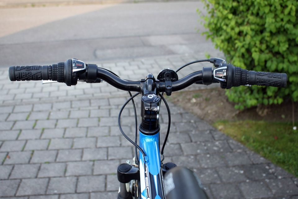 Lapierre 20 Zoll Kinderfahrrad Aluminium blau weiß in Ingolstadt