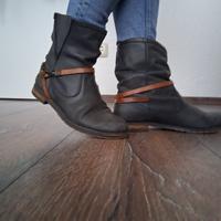 Ich verkaufe ein paar sehr schöne Boots in Größe 39 von SPM! Hessen - Reinheim Vorschau