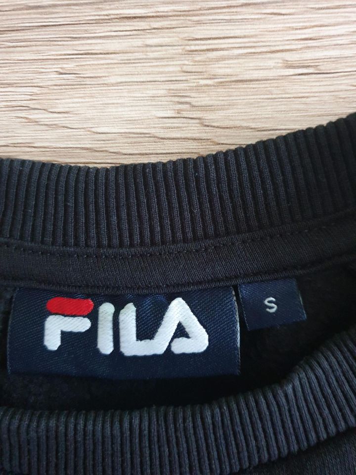 Pullover Fila Gr. S in Hamburg