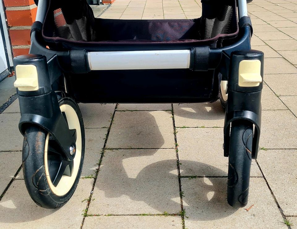 Bugaboo Buffalo Fox grau Kinderwagen gepflegter Zustand in Selm