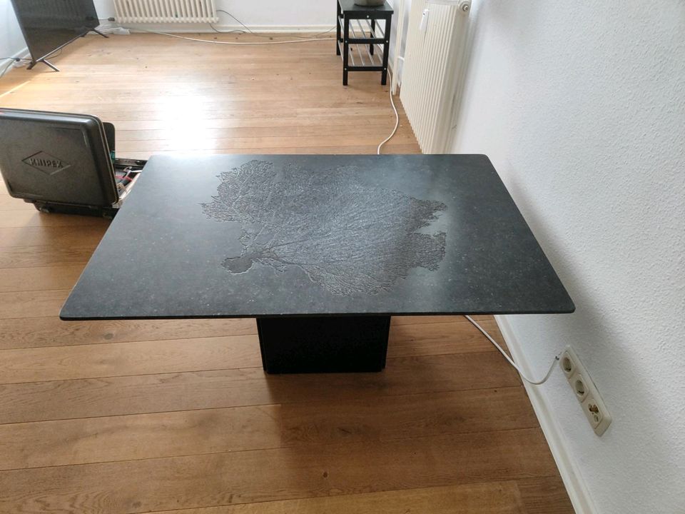 Kleiner Wohnzimmer Tisch mit Schieferplatte in Heinsberg