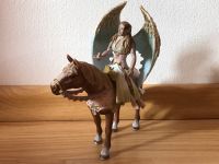Schleich Elfe mit Flügel auf Pferd mit Efeusattel Bayern - Brannenburg Vorschau