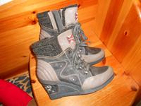 Mustang Stiefelette Wedge Keilabsatz Gr 41 gefüttert Niedersachsen - Jever Vorschau