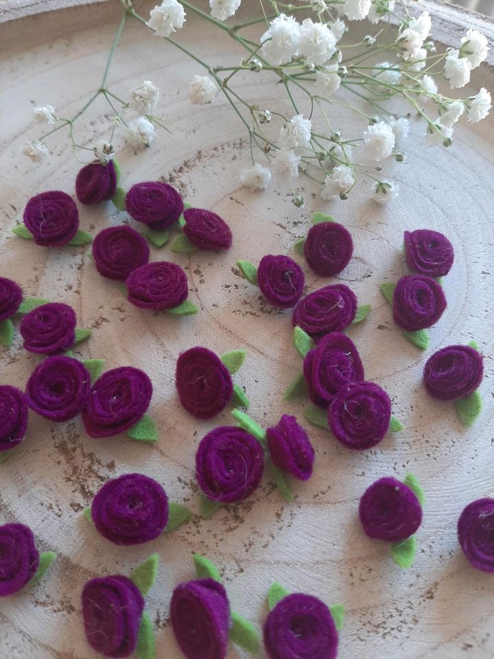 Filzblumen Blumen Blumenkind Deko Hochzeit Taufe Ostern in Reutlingen