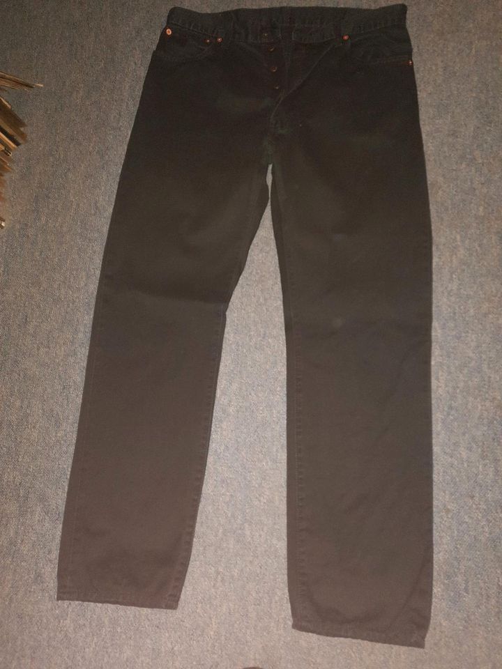 Levi's 551 herren hose schwarz W36/L32 in Hamburg