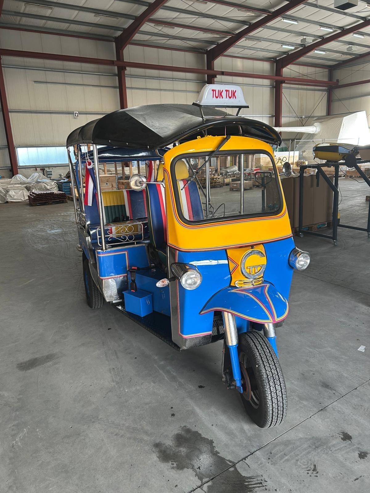 Abbildung des Autos Original Tuk Tuk aus Tha…