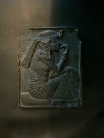 Ägypten Steinrelief sitzende Frau, 8,5 x 6,8 cm Baden-Württemberg - Freiburg im Breisgau Vorschau