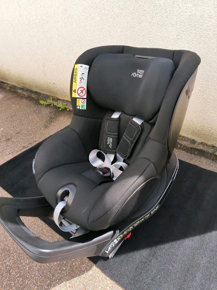 Kindersitz Britax Römer Dualfix M i-Size in Salach