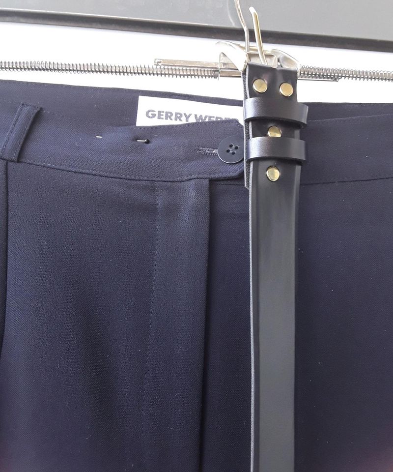 Langer Blazer und dazu passende Hose von Gerry Weber in Neumünster