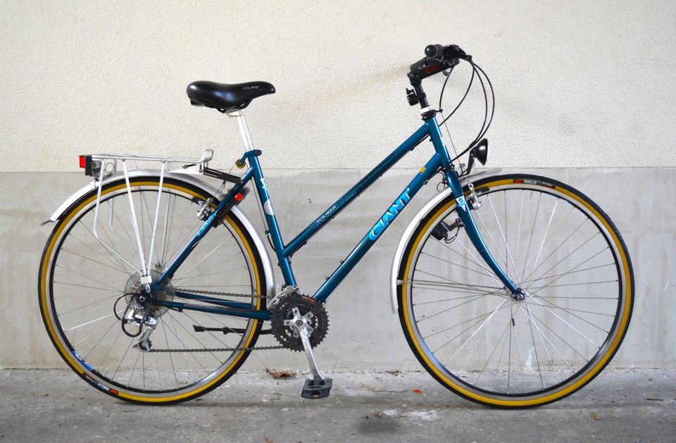 Giant Fahrrad Restauriert Vintage/Retro Trekkingrad TOP!! in Berlin