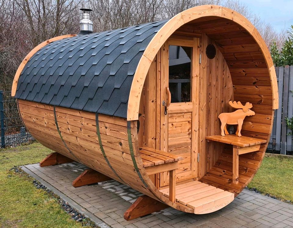 Vormontierter Bausatz oder komplett fertig Fasssauna Holzofen Saunafass Garten Sauna Harvia Saunatonne Haus Fassauna Badezuber Hot Tub Kamin Badefass Brennholz Feuertonne Tiny House Gartenhaus mobile in Erfurt