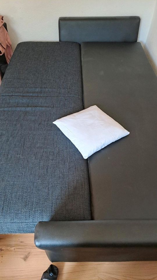 Sofa Couch Bettkasten und Schlaffunktion in Langgöns
