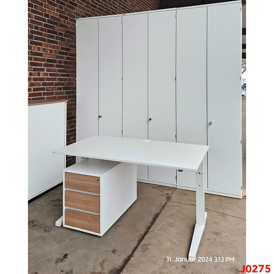 Büromöbel Set: ASSMANN Schreibtisch Highboard Schrank 80 cm weiß in Berlin