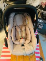 Maxi Cosi beige/hellbraun mit Isofix Station Bayern - Schwabhausen Vorschau