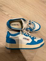 Autry Medalist Sneaker Leder blau 39 Nordrhein-Westfalen - Kleve Vorschau