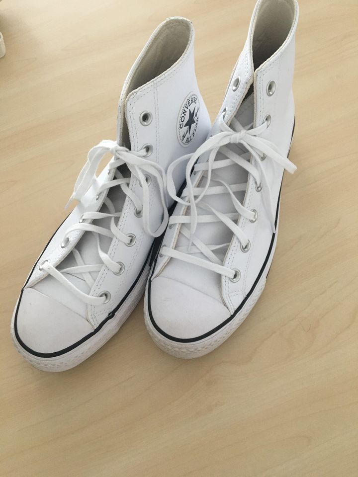 Converse Weiss dicke Lauf Sohle Leder in Hessen - Wiesbaden | eBay  Kleinanzeigen ist jetzt Kleinanzeigen