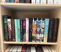 Büchersammlung deutsch englisch Romance Fantasy Thriller Books Nordrhein-Westfalen - Herford Vorschau