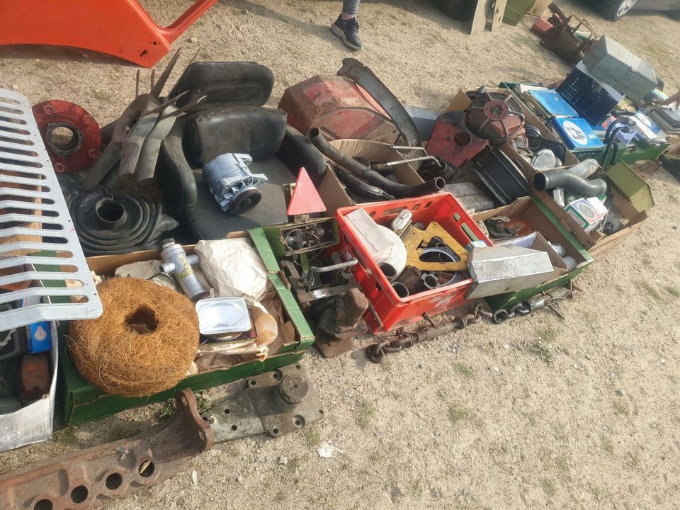 Zt300 t174 e303 belarus zetor k700 Fortschritt teile Literatur in Senftenberg