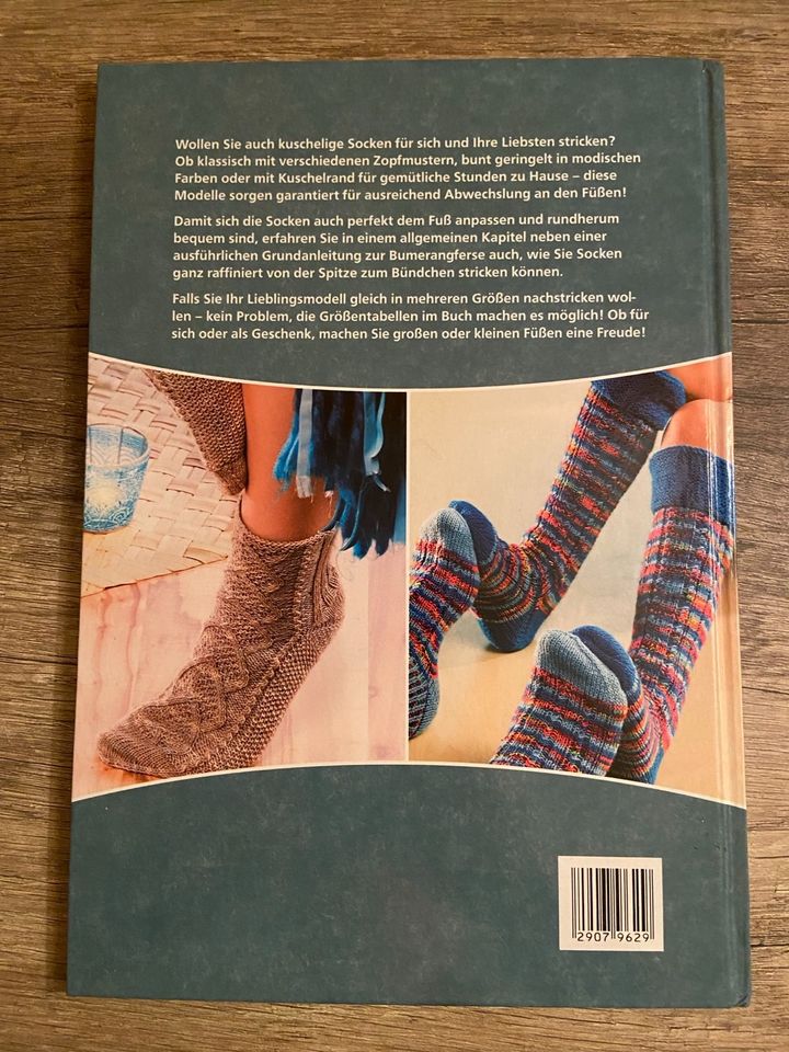 Buch, Anleitungen zum Stricken von Socken in Bad Salzungen