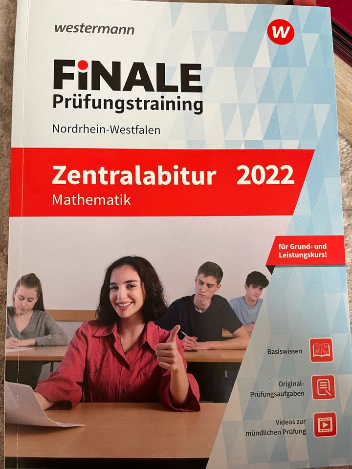 Finale Bücher für die Zentralabitur aus dem Jahr 2022 in Bielefeld