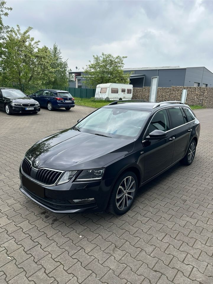 Skoda Octavia, EZ 12/2020, AHK, Benzin, DSG, 150 PS in Marl