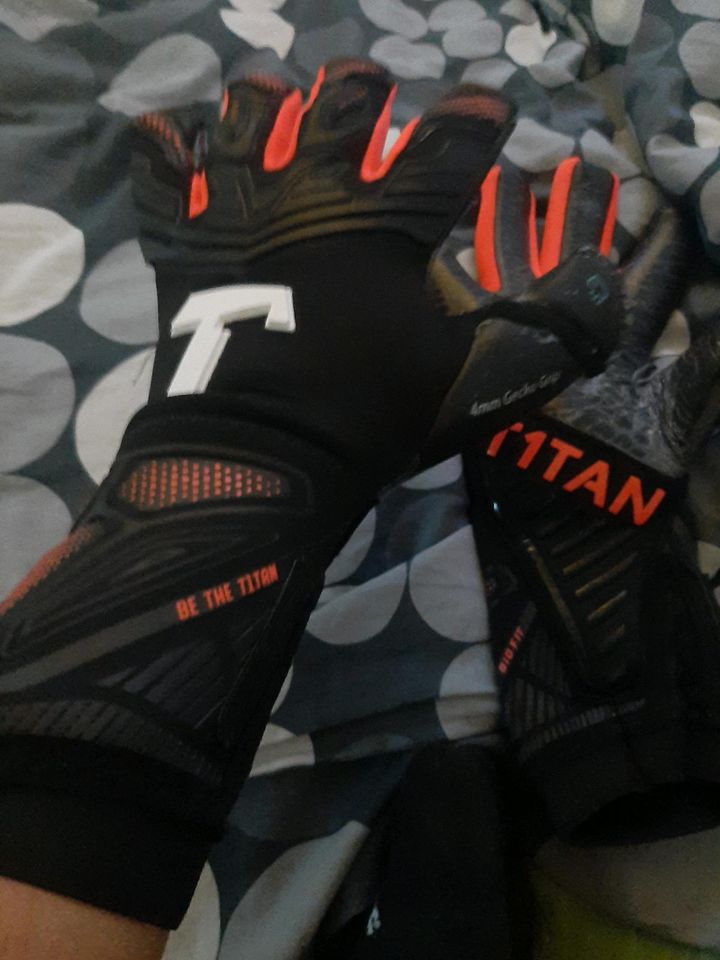 T1tan handschuhe Alien Black energy 2.0 in Großenhain