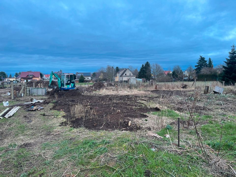 Erdarbeiten,Schachtarbeiten,Bagger,Grundstück,Garten,Neubau in Beilrode