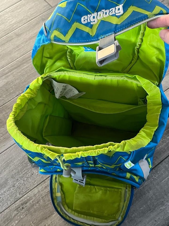 Ergobag Schulranzen + Sporttasche in Serba