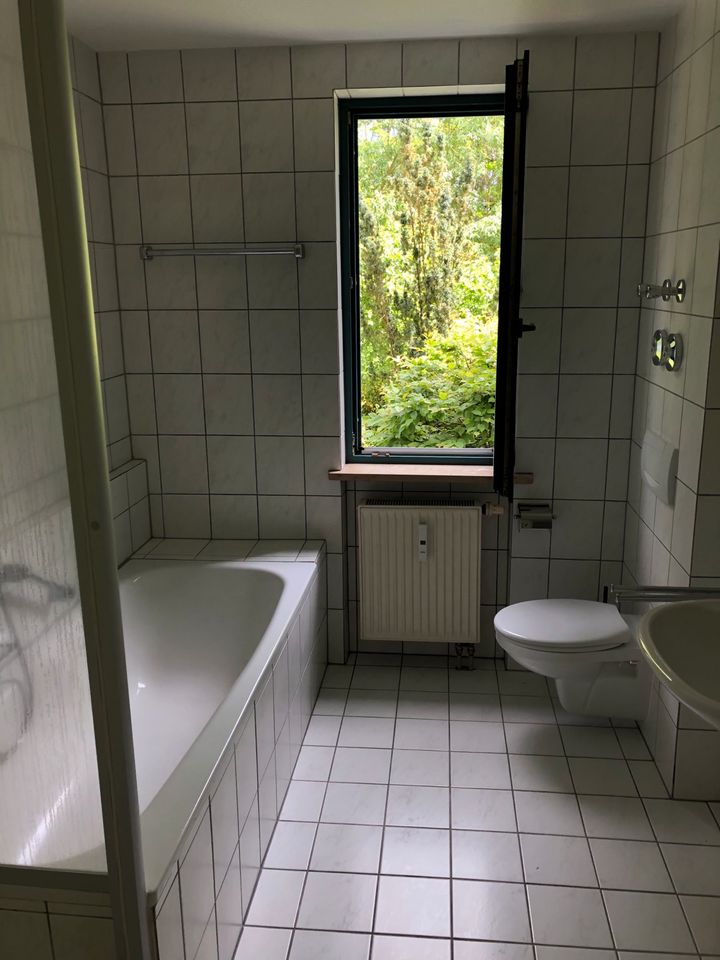 Helle ruhige 2 Zimmer Wohnung in Suhl zu vermieten in Suhl