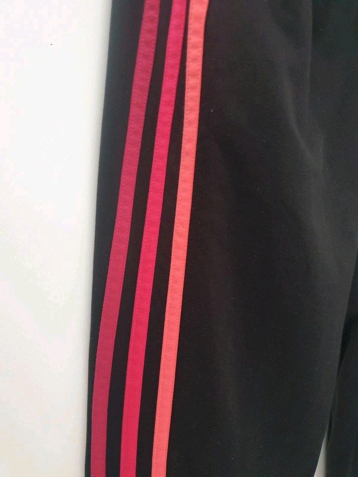 Sporthose Adidas Gr. XS in Ansbach