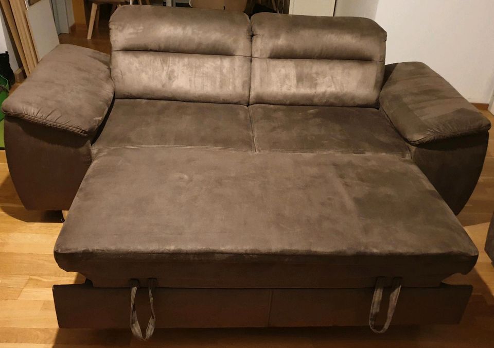 Zwei Sofa Couch mit Schlaffunktion in Jämlitz-Klein Düben