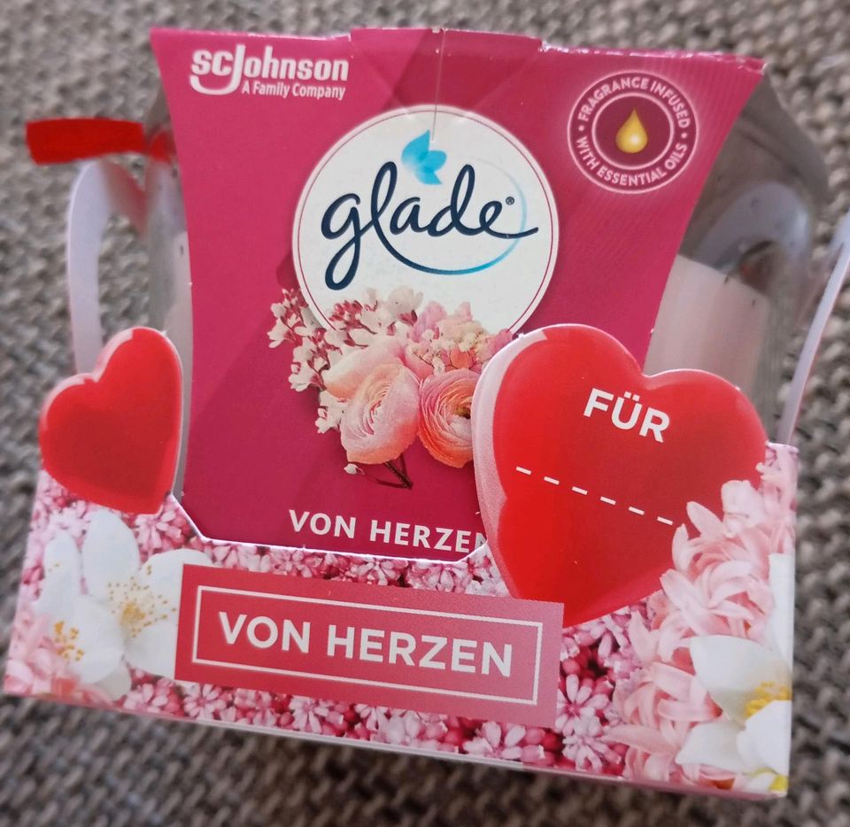Schöne Große Glade Duftkerze bulgarischer Rose von Herzen OVP in Wolfsburg