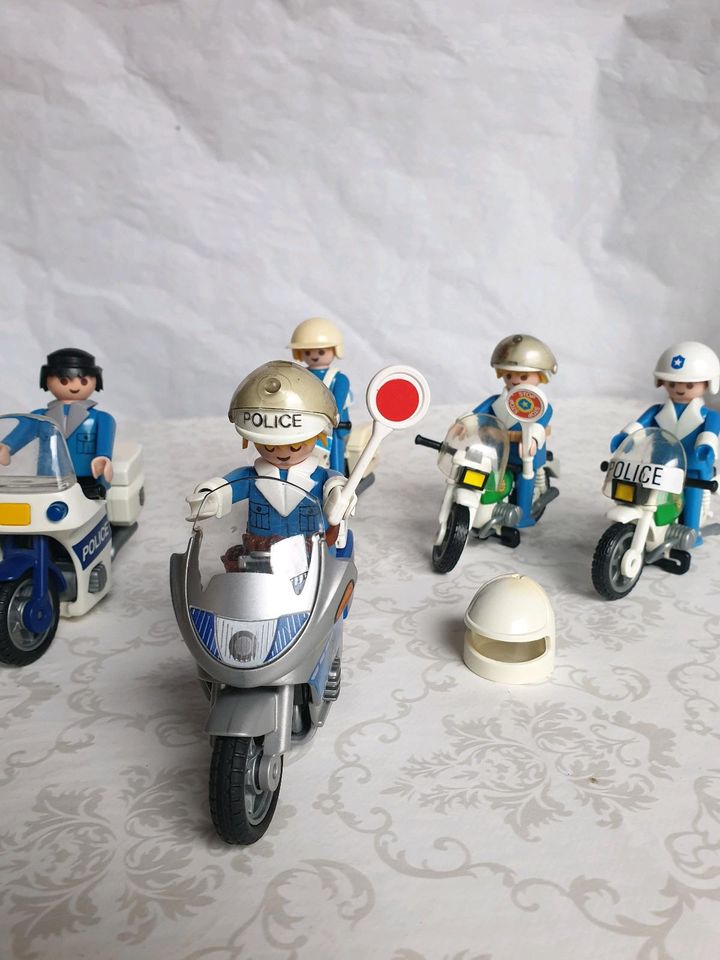 Playmobil Polizei Motorräder in Rodgau