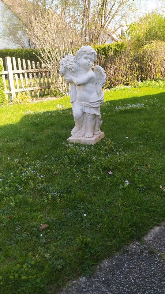 Gartenfigur Steinfigur Putte, nur Abholung in Fuchstal