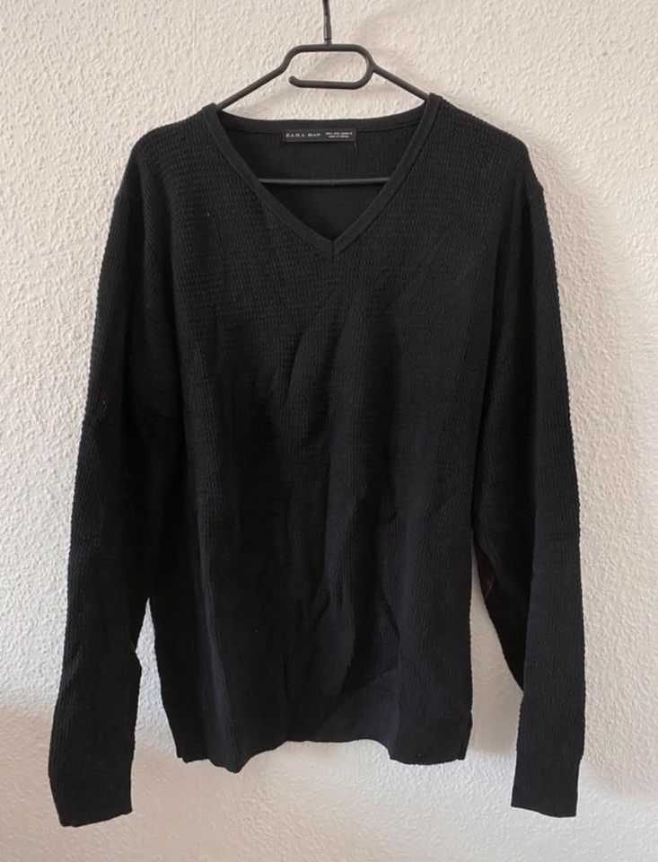 Pullover von Zara schwarz in Nürnberg (Mittelfr)