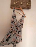 Pull and Bear Jumpsuit Onesie Blumenmuster  hellblau Blümchen S Eimsbüttel - Hamburg Eimsbüttel (Stadtteil) Vorschau