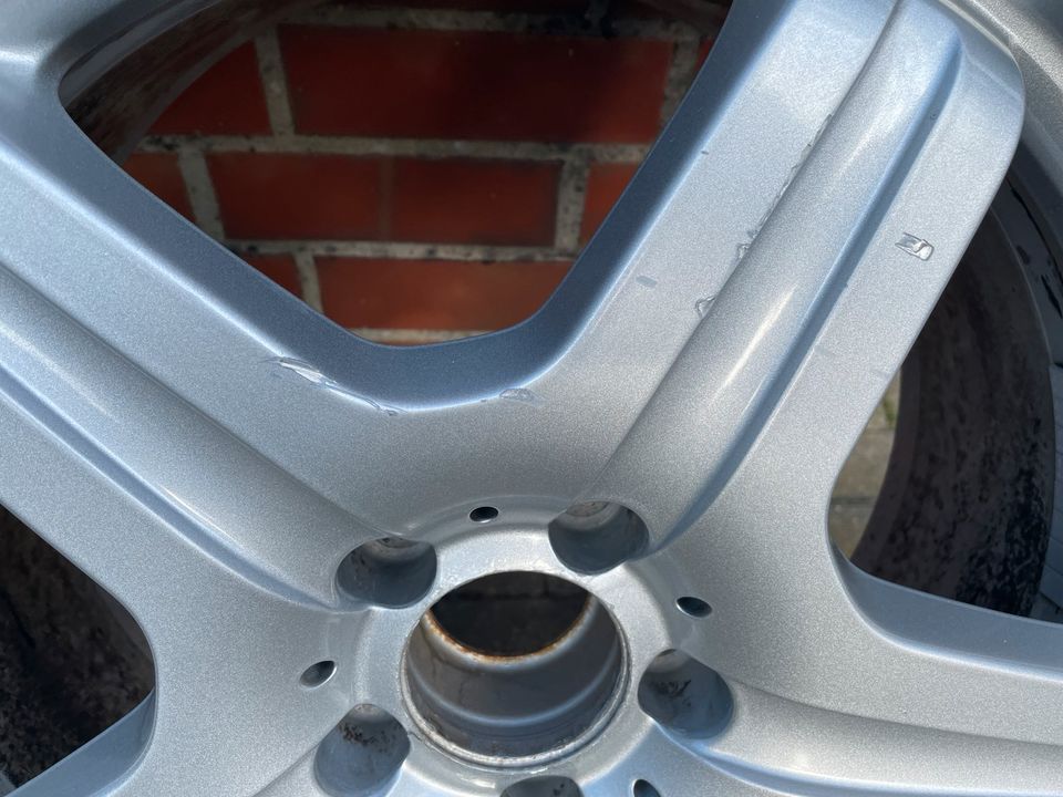 Mercedes Kompletträder W164 AMG Felgen/Reifen in Westoverledingen
