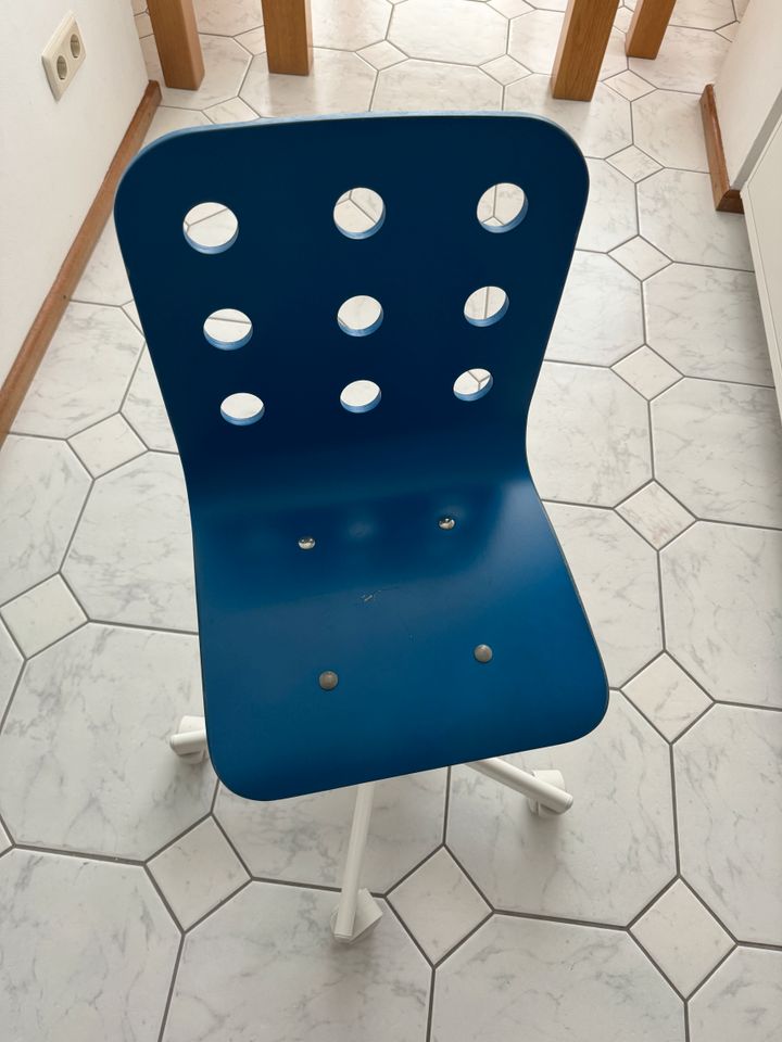 003.599.80 IKEA Jules Schreibtisch Stuhl, Kinderstuhl in Holzkirchen