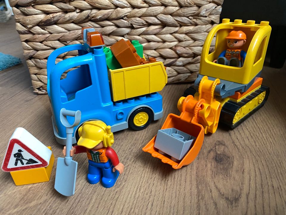 Lego Duplo Bagger Baustelle in Osterholz-Scharmbeck