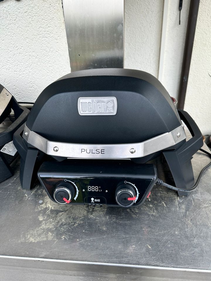 Weber Grill Pulse 2000 in Baindt