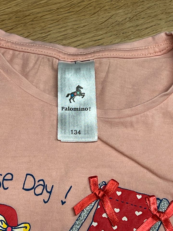 Palomino Mädchen T-Shirt Gr. 134 in Laubach