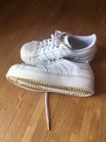 Adidas Turnschuhe Niedersachsen - Celle Vorschau