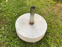 Sonnenschirm Ständer Schirmständer Beton Nordrhein-Westfalen - Siegen Vorschau