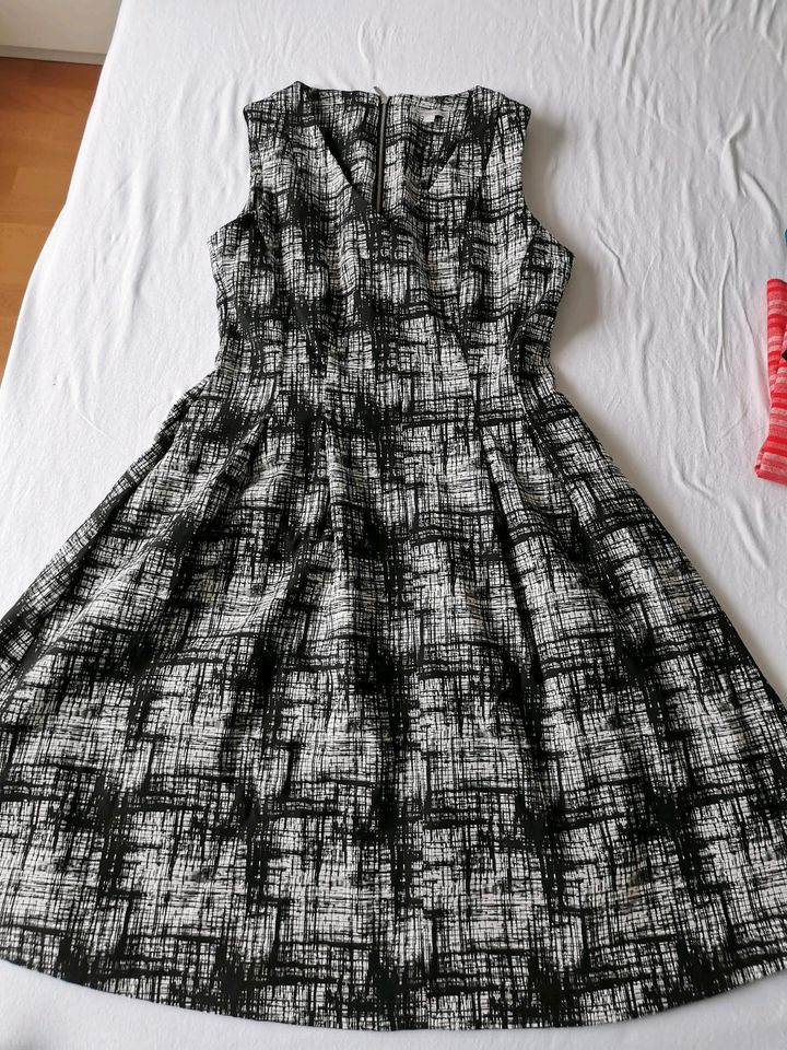 Schwarz-Weißes Damenkleid (M) / Sommerkleid zu verkaufen in Nauen