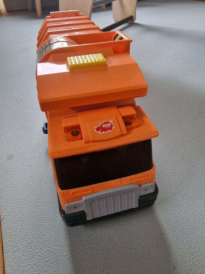Müllauto Spielzeug Elektrisch in Potsdam
